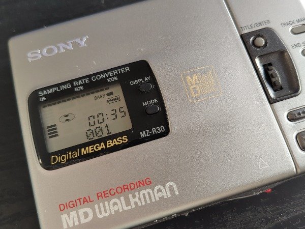 Producto - Sony MZ R30 - 2