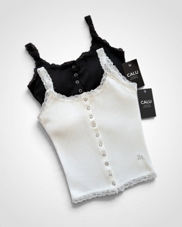 Producto - MUSCULOSA IMPORTADA TAZAS BOTONES Y PUNTILLAS JIMENA 0786