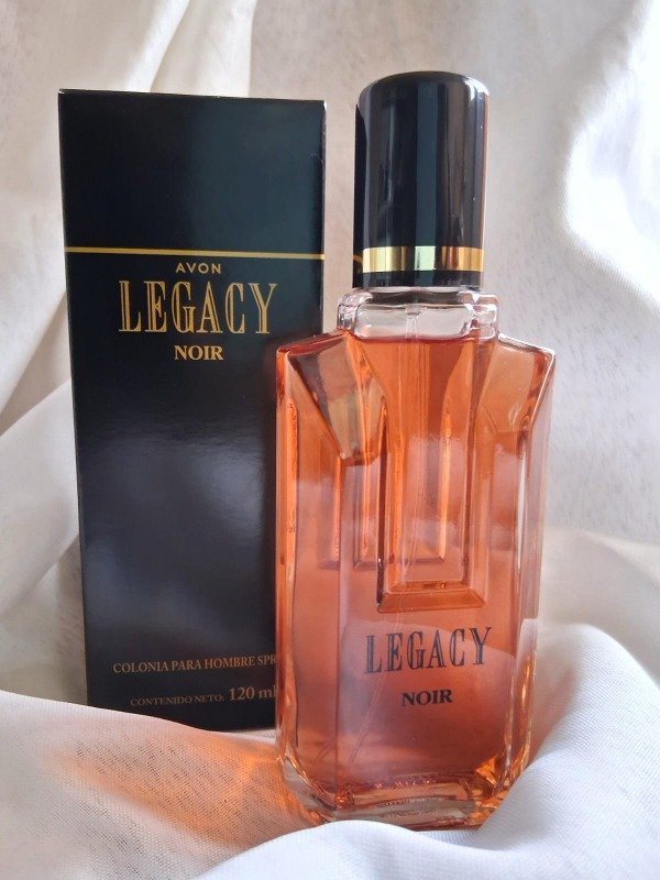 Producto - colonia Para hombre Legacy Noir spray 120 ml