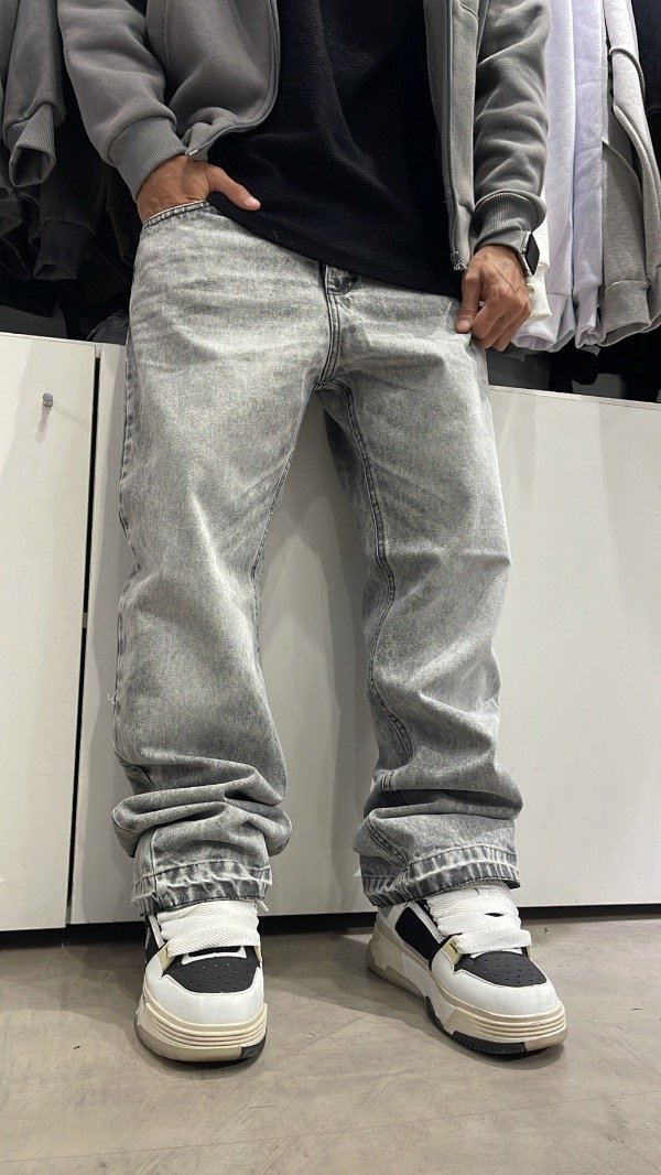 Producto - Jean Flared Gris