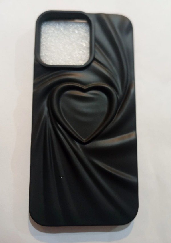 Producto - Funda Premium Corazón 3D Negro para iPhone 13