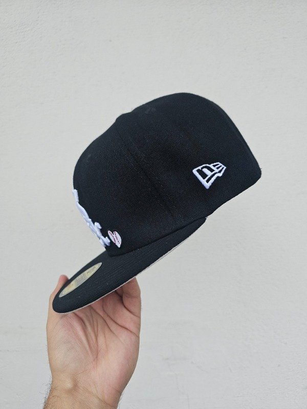 Chicago white sox world series 2005 team hearts new era 59fifty — imagen 4