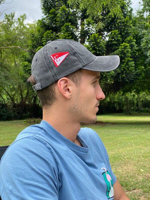 Producto - Gorra - estudiantes escudo