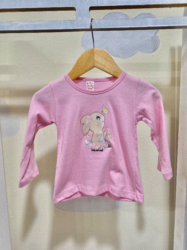 Camiseta conejito rosa