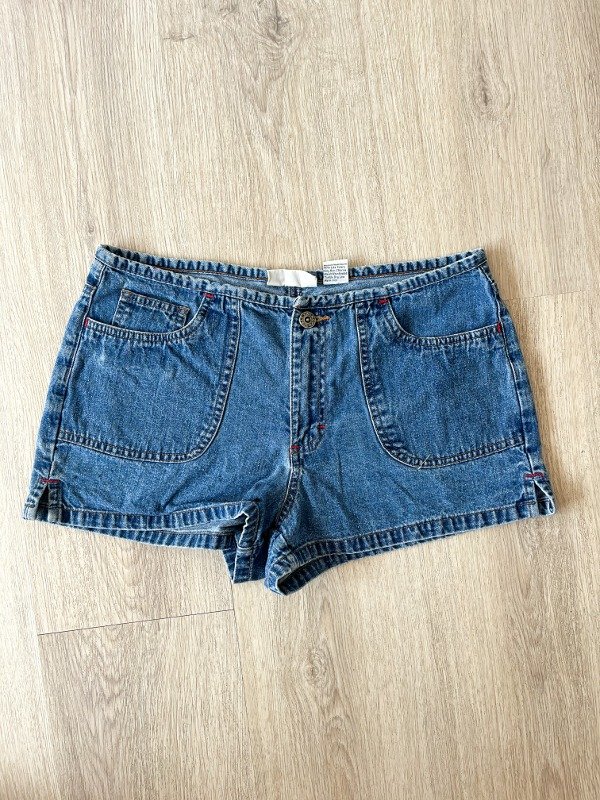 Short aeropostale pocket