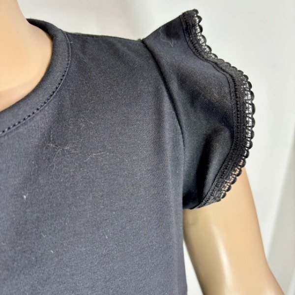 Producto - REMERA TANIA C/PUNTILLA - NEGRA