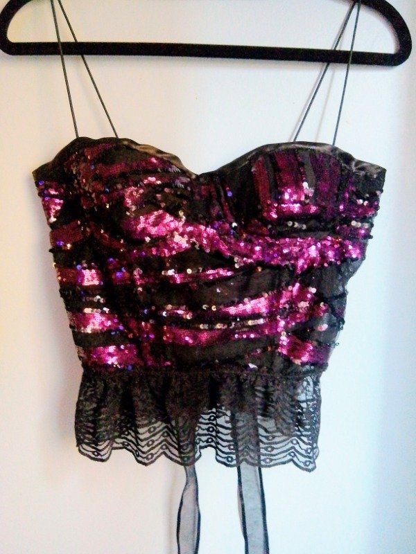 Producto - Corset lentejuelas con tazas, morado y negro. Talle S (38/40)