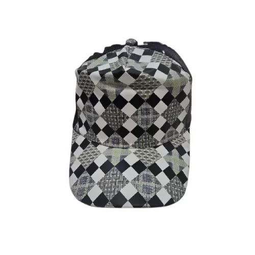 Producto - GORRA TRUCKER ESTAMPADA DETALLES ENGOMADOS