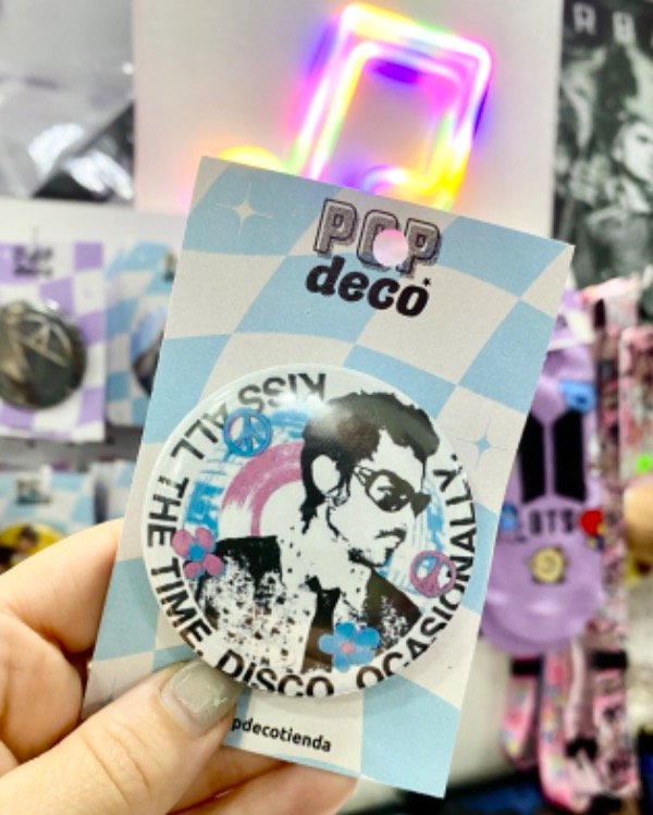 Producto - Pin Kiss all the time, Harry Styles