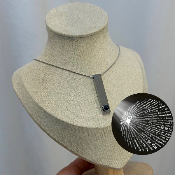 Producto - Cadenita con grabado y te amo en 100 idiomas
