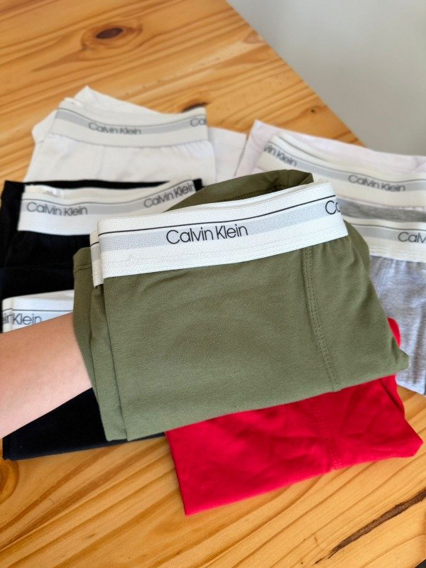 Producto - BOXER CALVIN TALLE XL VERDE OSCURO