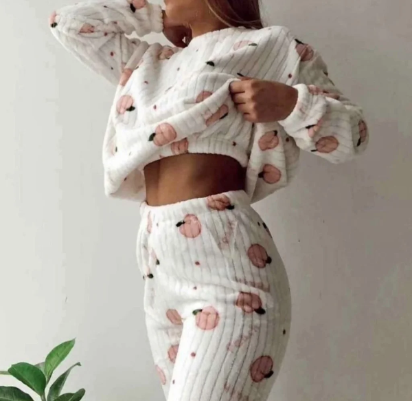 Producto - Pijama polar Duraznos blanco
