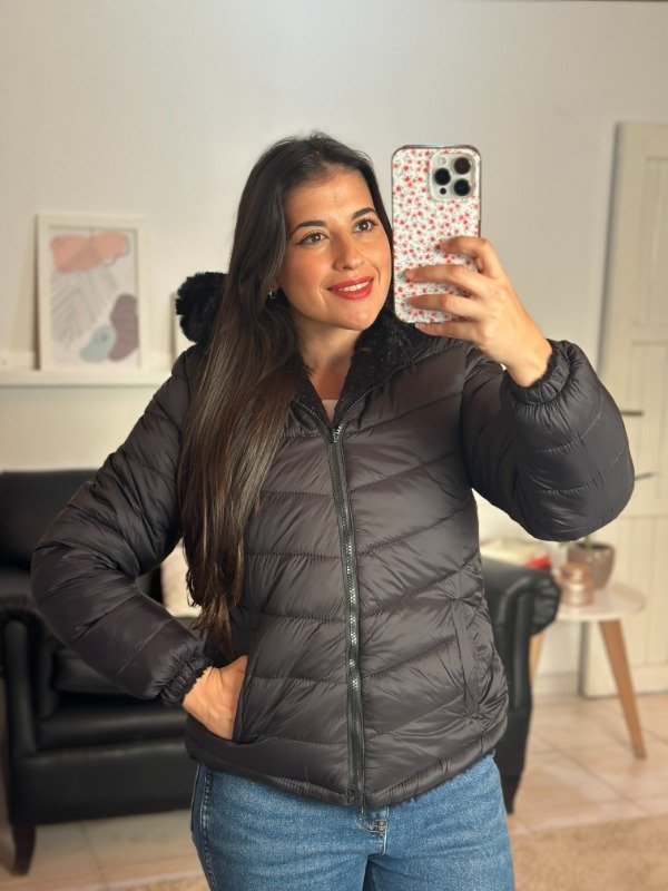 Producto - Campera REVERSIBLE abrigada Connye (Negro) - Talles S a M