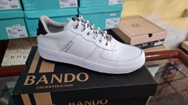 Producto - Zapatilla Mod 33