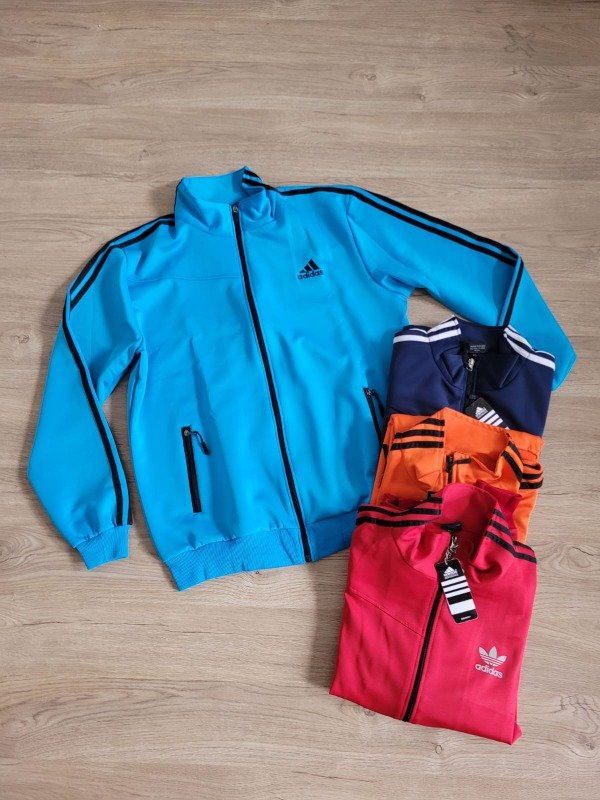 Producto - Campera AD retro