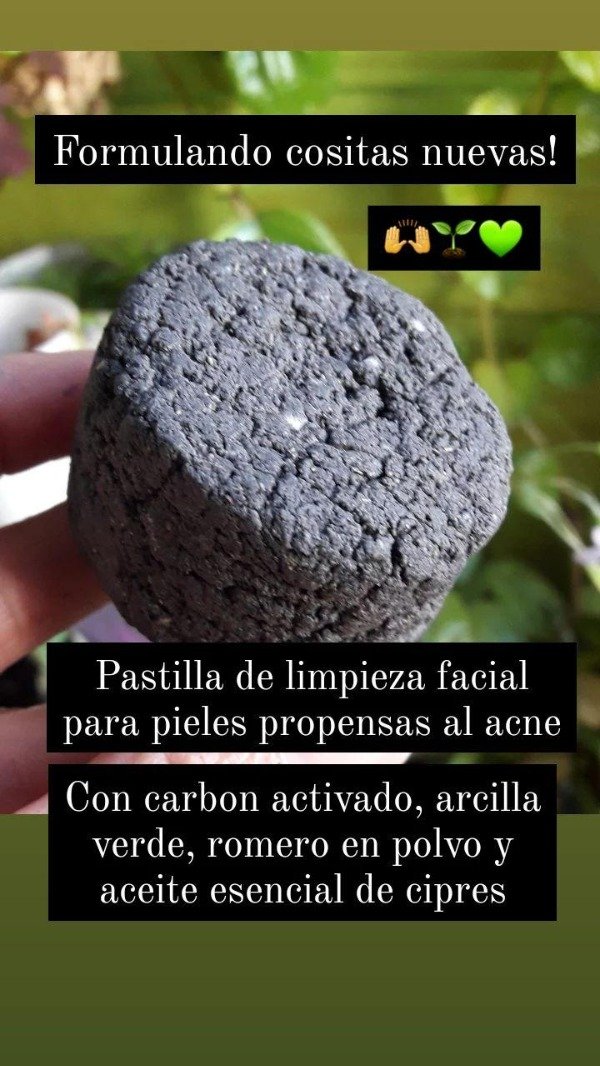 Producto - PASTILLA DE CARBON, ARCILLA VERDE Y ROMERO
