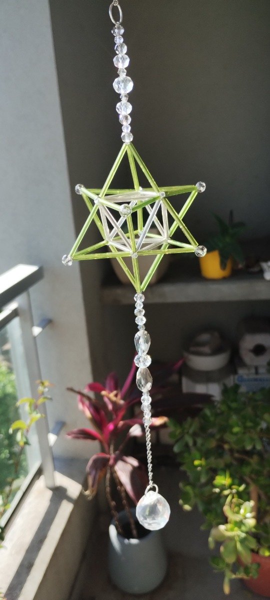 Producto - Merkaba Verde/Plateado, con cairel (chico)