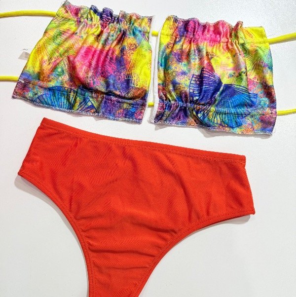Producto - Bikini tiro alto amarilla y naranja - 0
