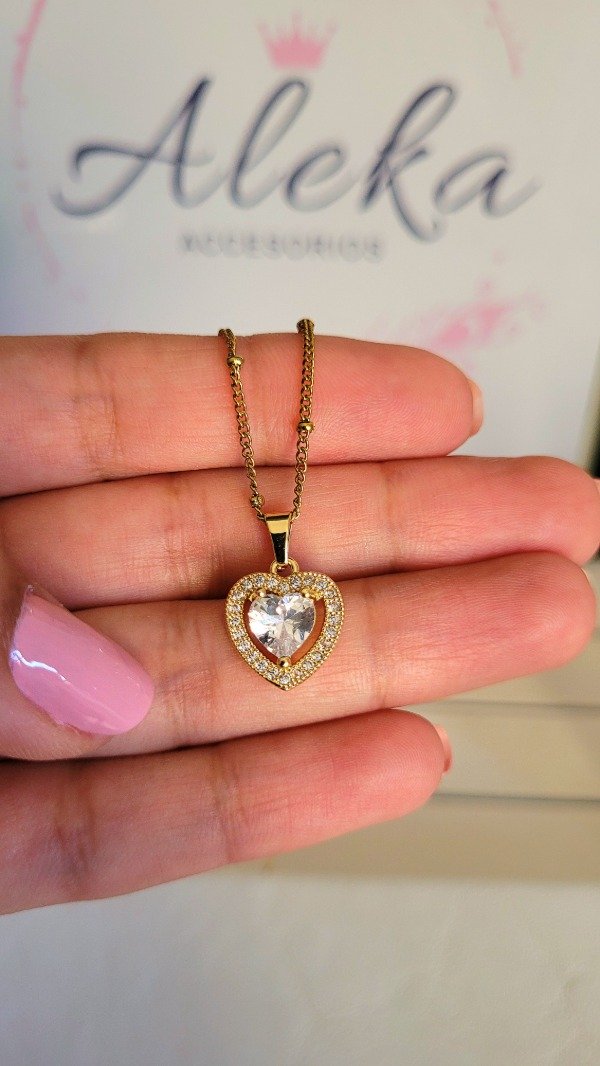 Producto - Conjunto collar y aros corazón con cubic y micropavé  de acero dorado - 4