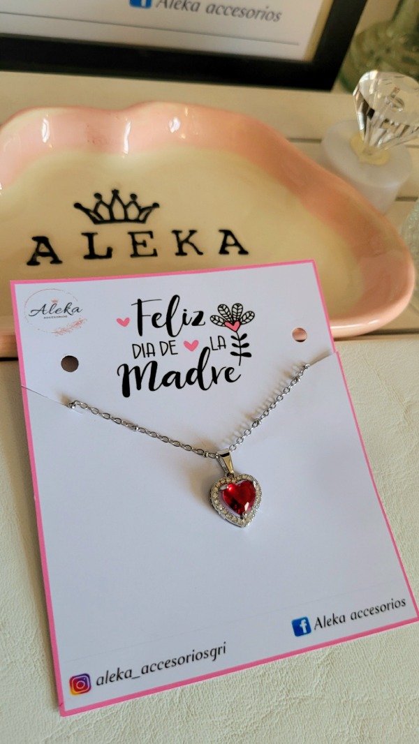 Producto - Collar corazón rojo con micropavé de acero quirúrgico - 5
