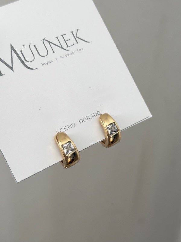 Producto - Argollas doradas punto de luz 1.2