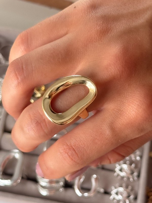 Producto - Maxi Anillo Oval dorado