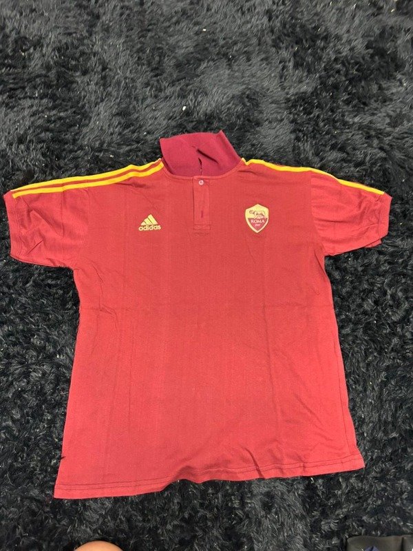 Producto - CHOMBA ROMA ROJA