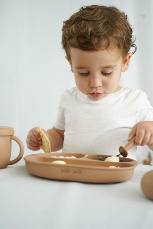 Producto - Set cubiertos de acero y silicona Wai-Wai