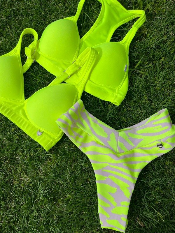 Producto - Less en V amarillo fluo cebra