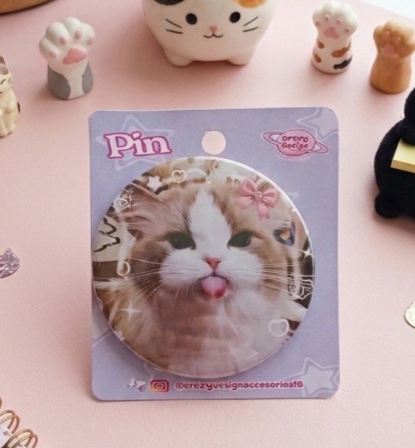 Producto - Pin michi