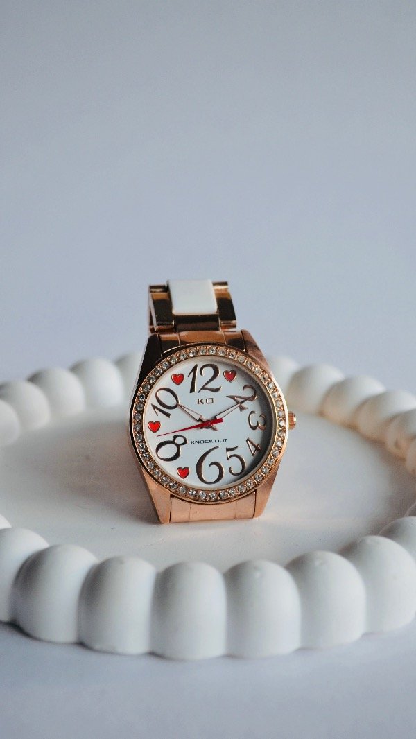 Producto - Reloj Knock Out corazones rojo