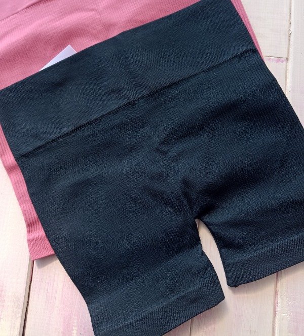 Producto - CALCITA SEAMLESS MORLEY NEGRA UP