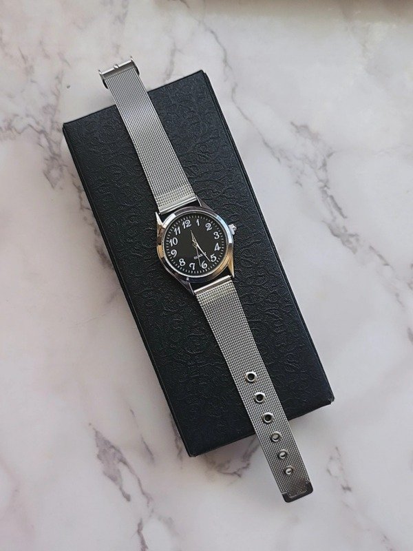Producto - RELOJ MIKU (Incluye Pulsera) - 1