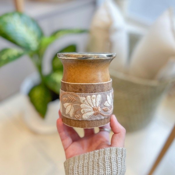Producto - Mate criollo bordado con virola - Vera