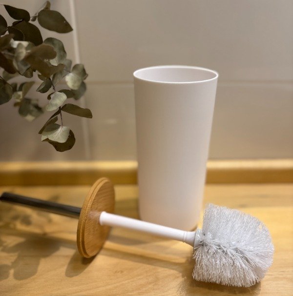 Producto - Cepillo de Baño Pouu - 2