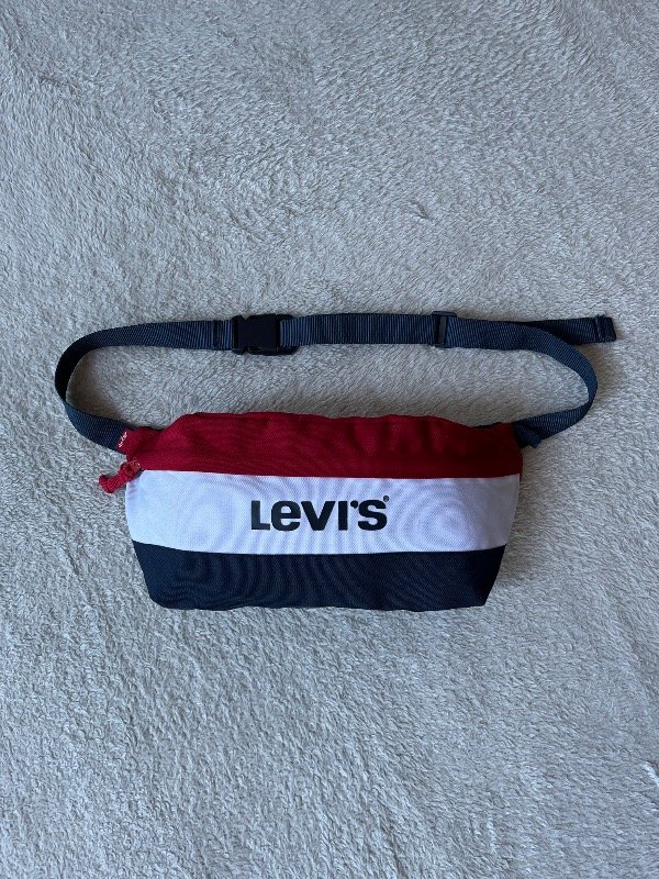 Producto - RIÑONERA LEVIS, TRICOLOR