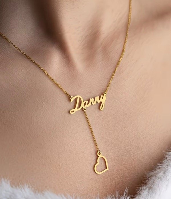 Producto - Collar nombre con corazon dorado