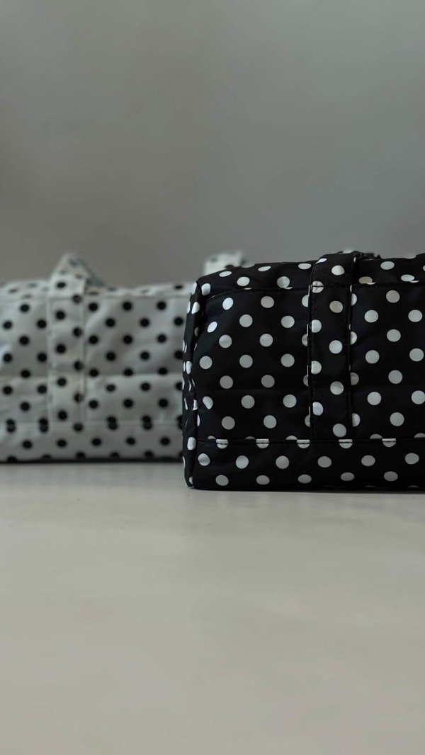Producto - FALLING (disp. blanco y negro)