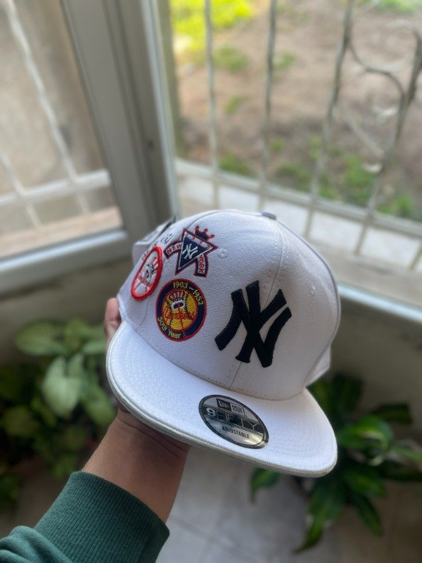 Producto - Gorra plana con regulable