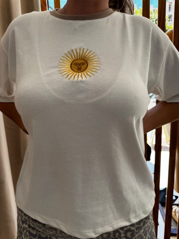 Producto - Remera  "Sol de Mayo" - COD 4544