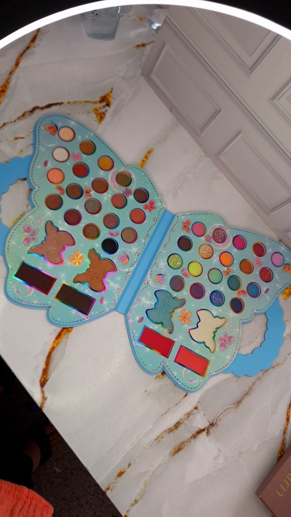 Producto - Paleta de sombras mariposa