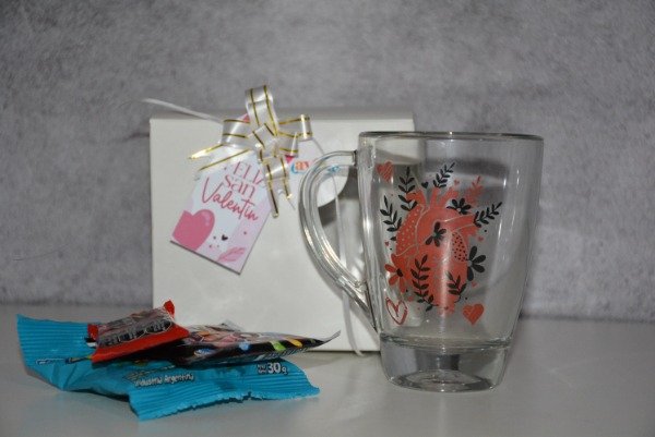 Producto - Box Taza Vidrio con Golosinas - CORAZON