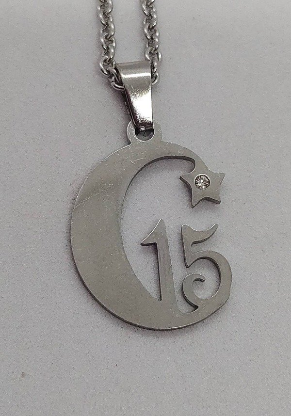 Producto - Luna de 15 con brillante