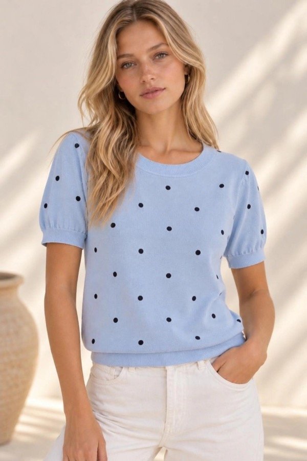 Producto - Remera hilo importada lunares Choco, Off White, Celeste