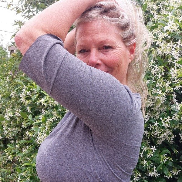 Producto - VESTIDO EVASE GRIS