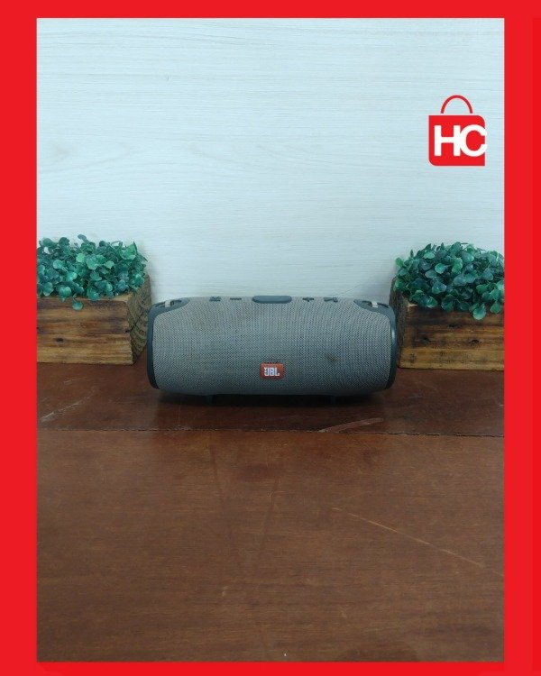 Producto - Parlante Portátil Simil JBL Xtreme