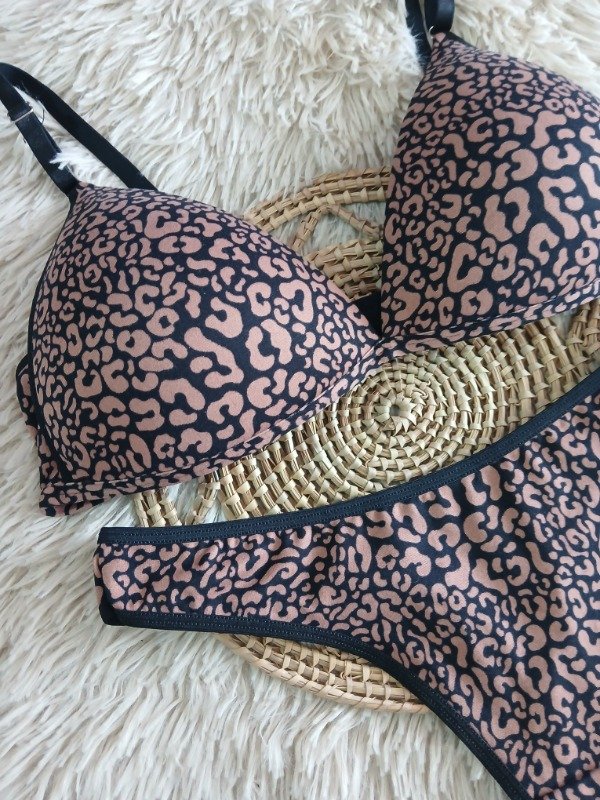 Producto - Triangulito soft print marrón T.90
