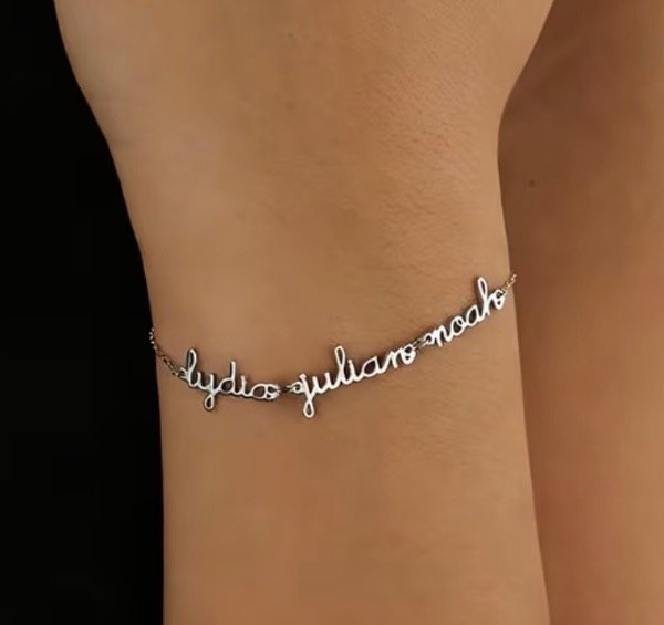 Producto - Pulsera 3 nombres plateada