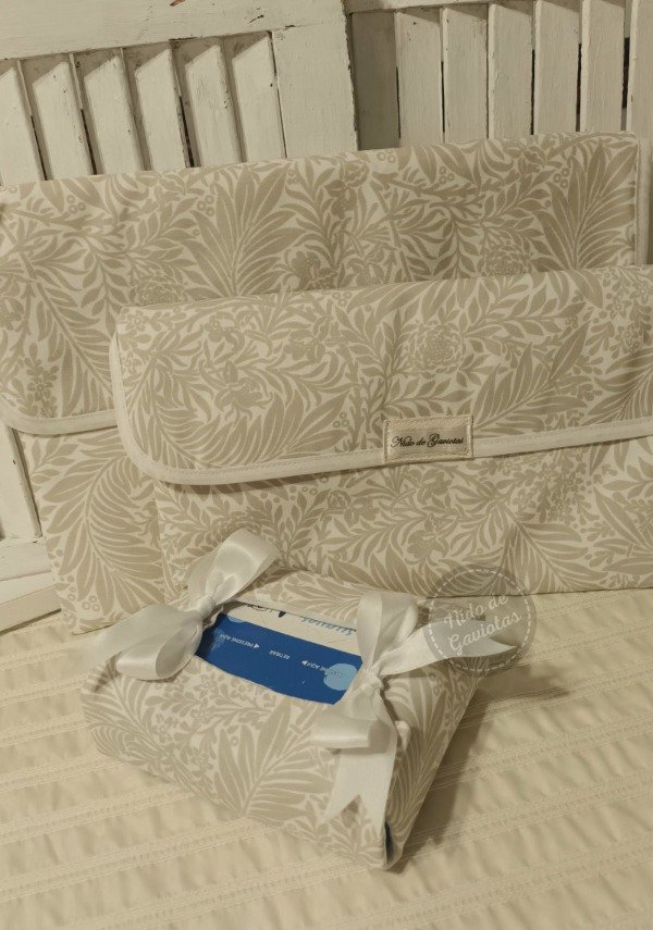 Producto - BOLSOS PARA ROPA DELICADA Y CAJA DE PAÑUELOS FORRADA "SELVA Y ARENA"