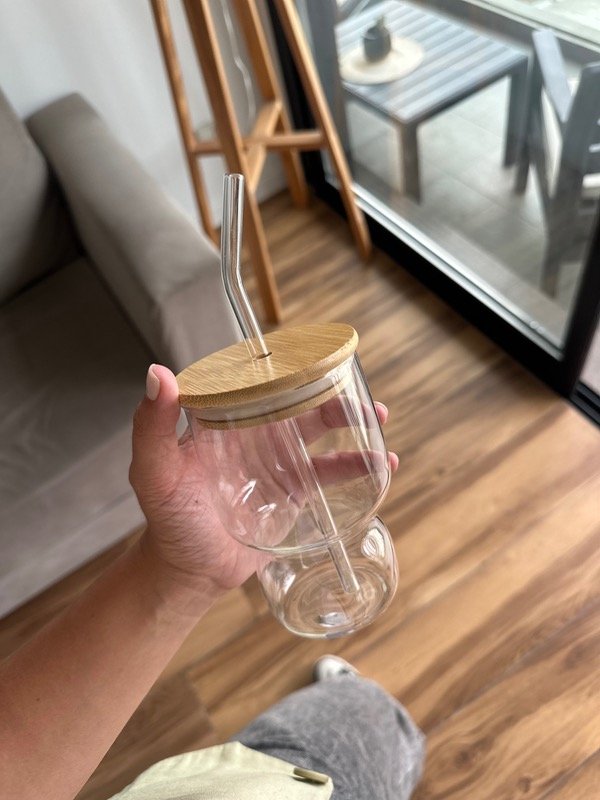 Producto - Vaso de vidrio 500ml con tapa de bambu + sorbete